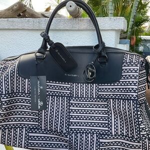 Manaola Lexus Limited Edition Travel Bag & Matching Pouch NWT